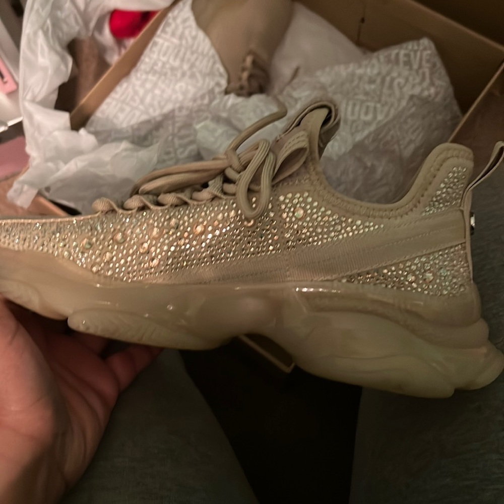 Steve Madden tennis worn no more than 3 times